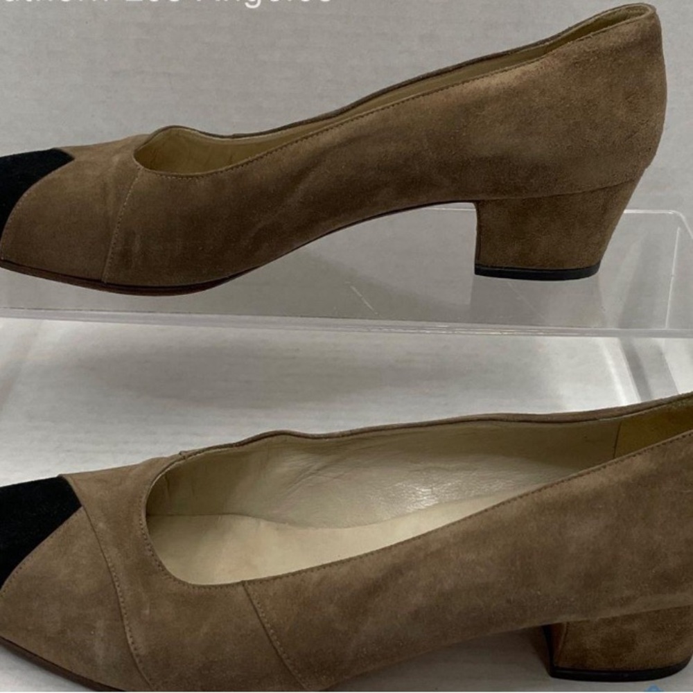 Chanel Brown and Black Heels with Suede Finish - Picture 5 of 7